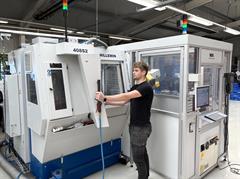 Nouveaux moyens de production ultra-précis et automatisés Nouveaux moyens de production ultra-précis et automatisés